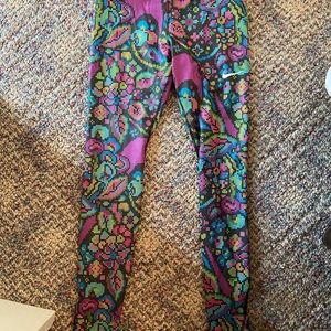 Women’s Nike leggings size M